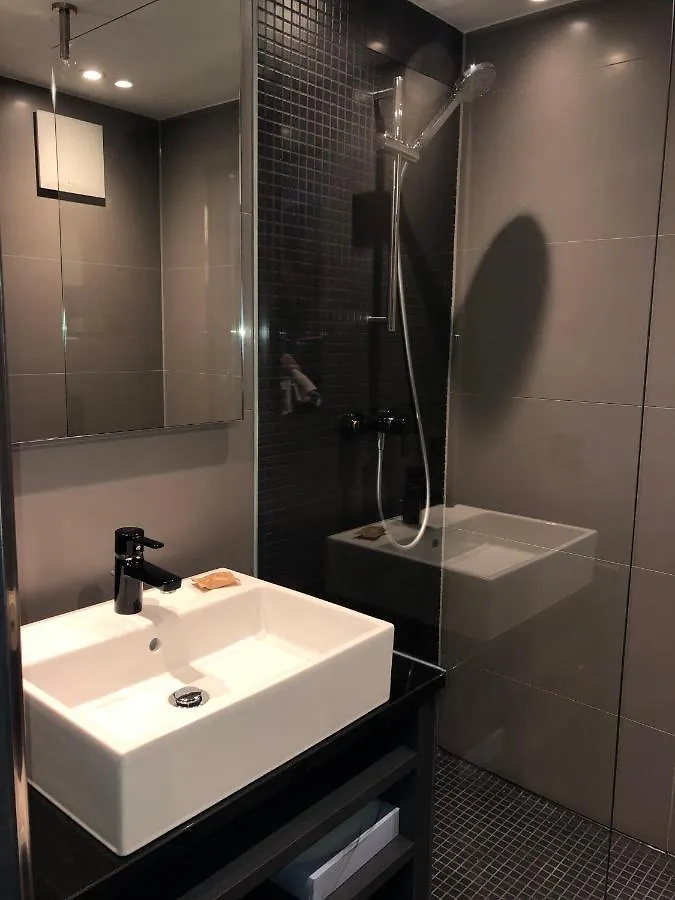 Munich Deluxe Hotel