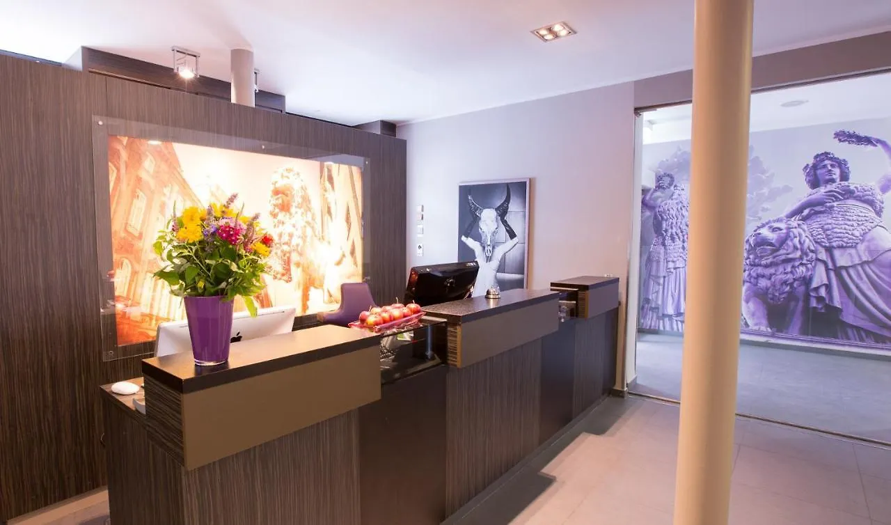 Munich Deluxe Hotel Γερμανία